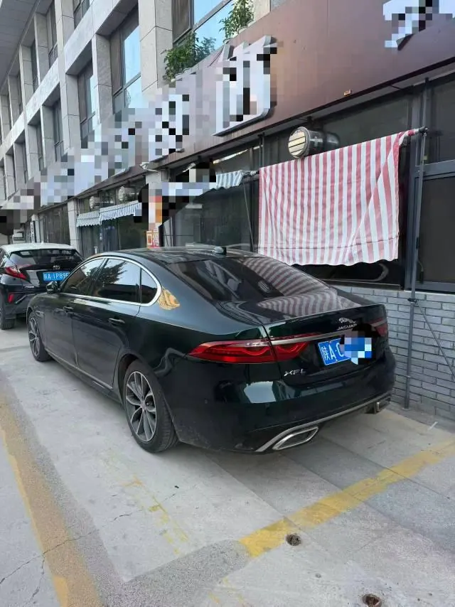 Jaguar 2022 XFL 2.0T P 12500.00g Drive Elite Sports Edition Automatic Gear 4