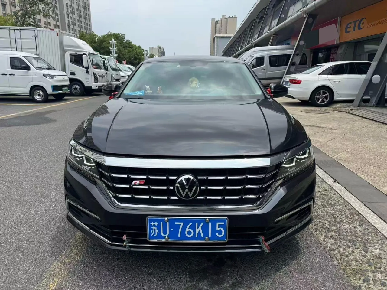 Volkswagen 2021 Passat 2.0TSI 330TSI Deluxe Edition Automatic 2