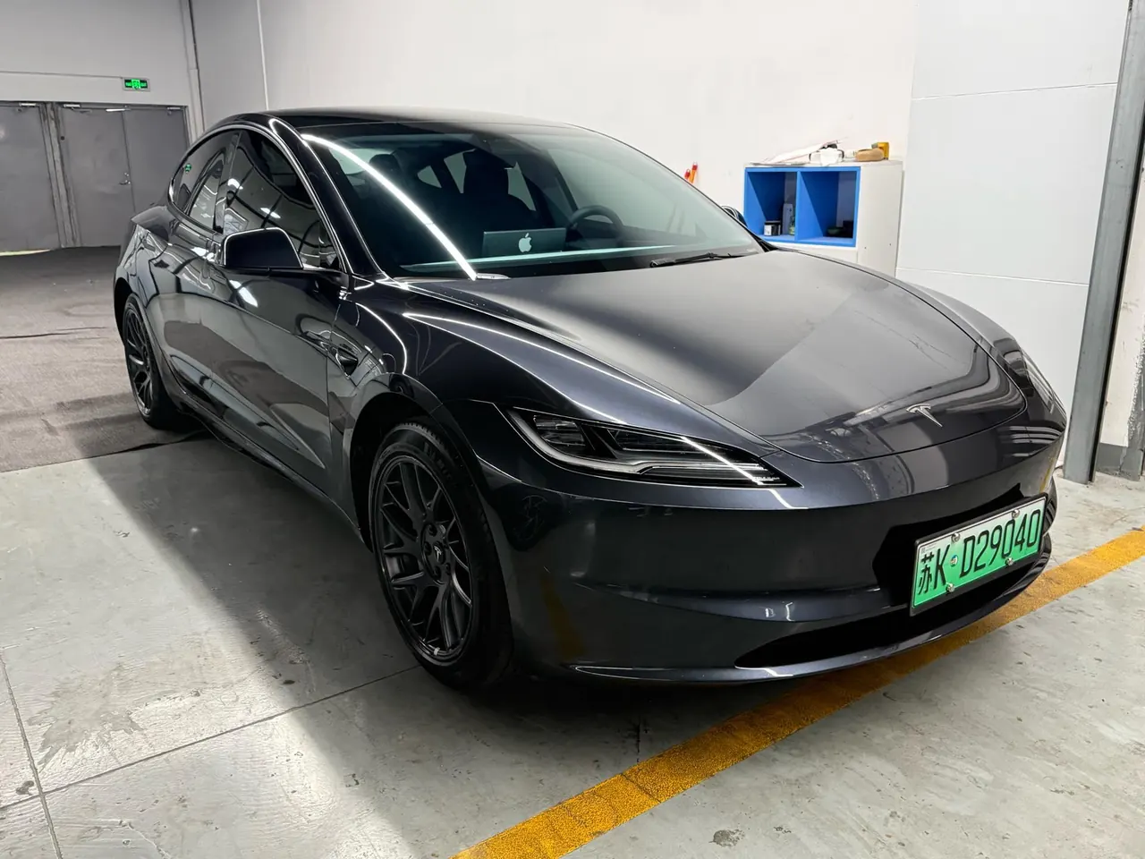 Tesla 2023 Model 3 Rejuvenation Edition Rear Wheel Drive Automatic Transmission 2
