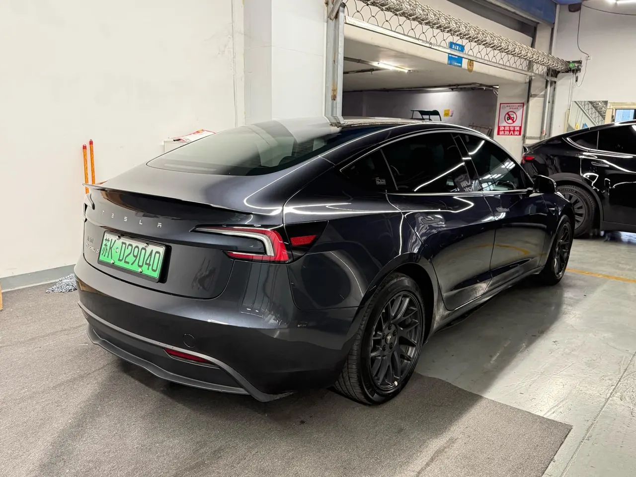 Tesla 2023 Model 3 Rejuvenation Edition Rear Wheel Drive Automatic Transmission 4