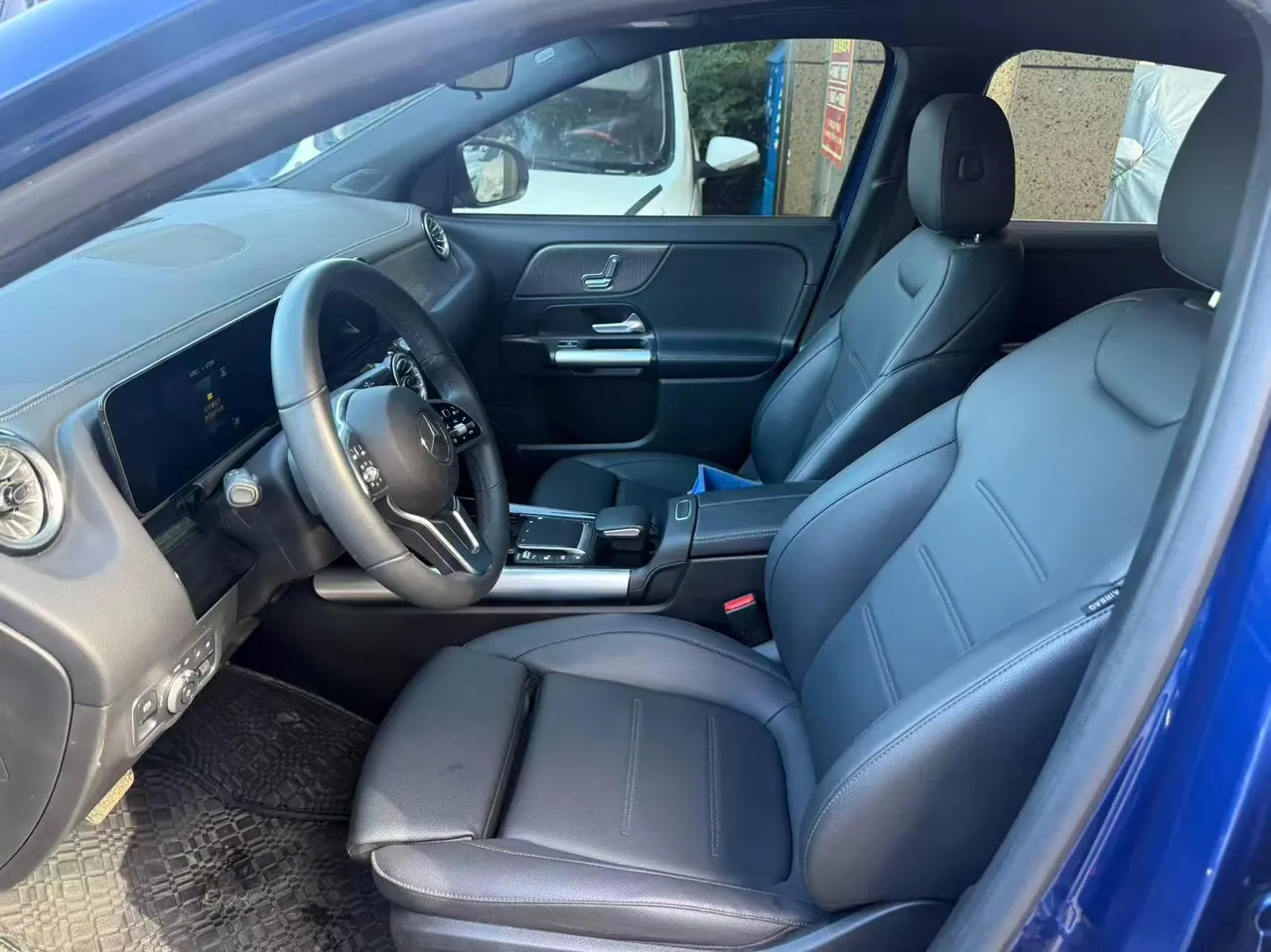 Mercedes Benz 2020 GLA 200 1.3T automatic gear 7