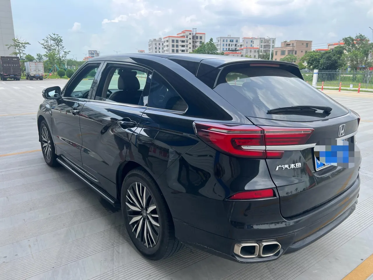 Honda 2020 Crown Road 2.0T 370TURBO Two-Drive Deluxe Automatic Gear 5