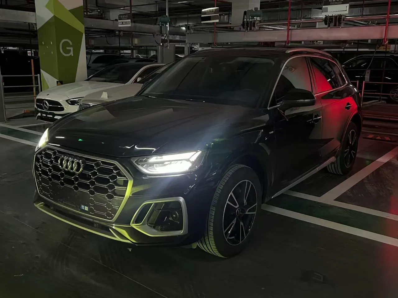 Audi 2025 Q5L 2.0TFSI 40TFSI 45th Anniversary Collection Edition Quattro Fashion Dynamic Automatic - View 1