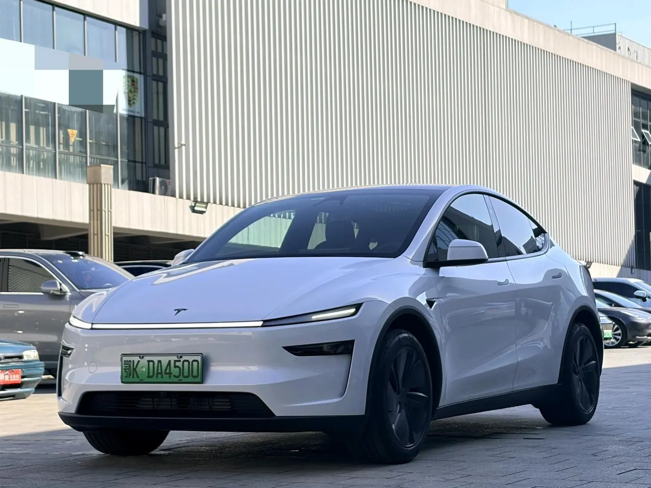 Open image lightbox: Tesla 2026 Model Y Rear-Wheel-Drive Automatic