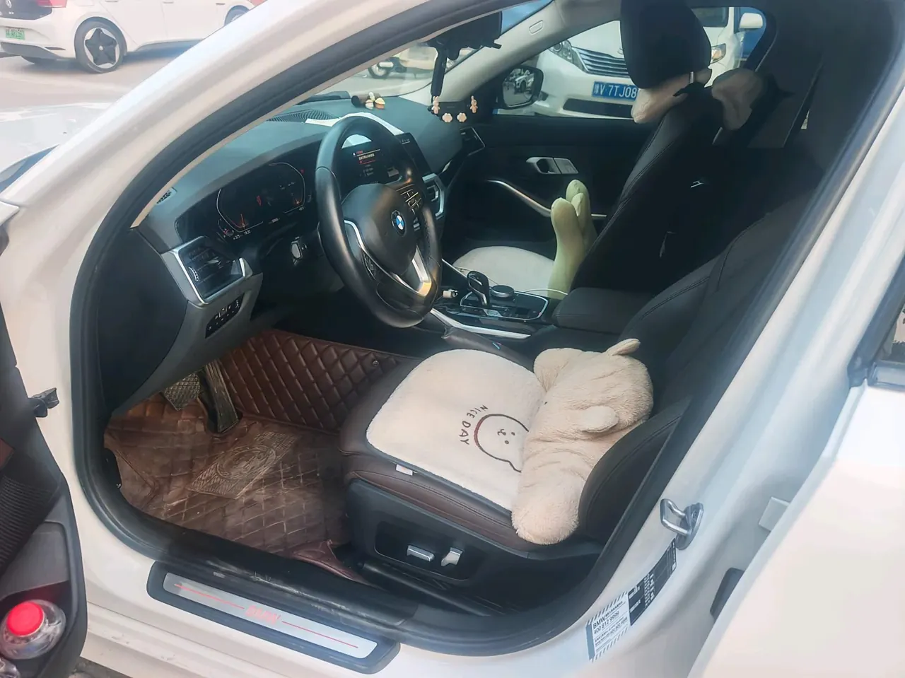 BMW 3 Series 2022 320i 2.0T Sports Suit (Modified) Automatic Gear 3