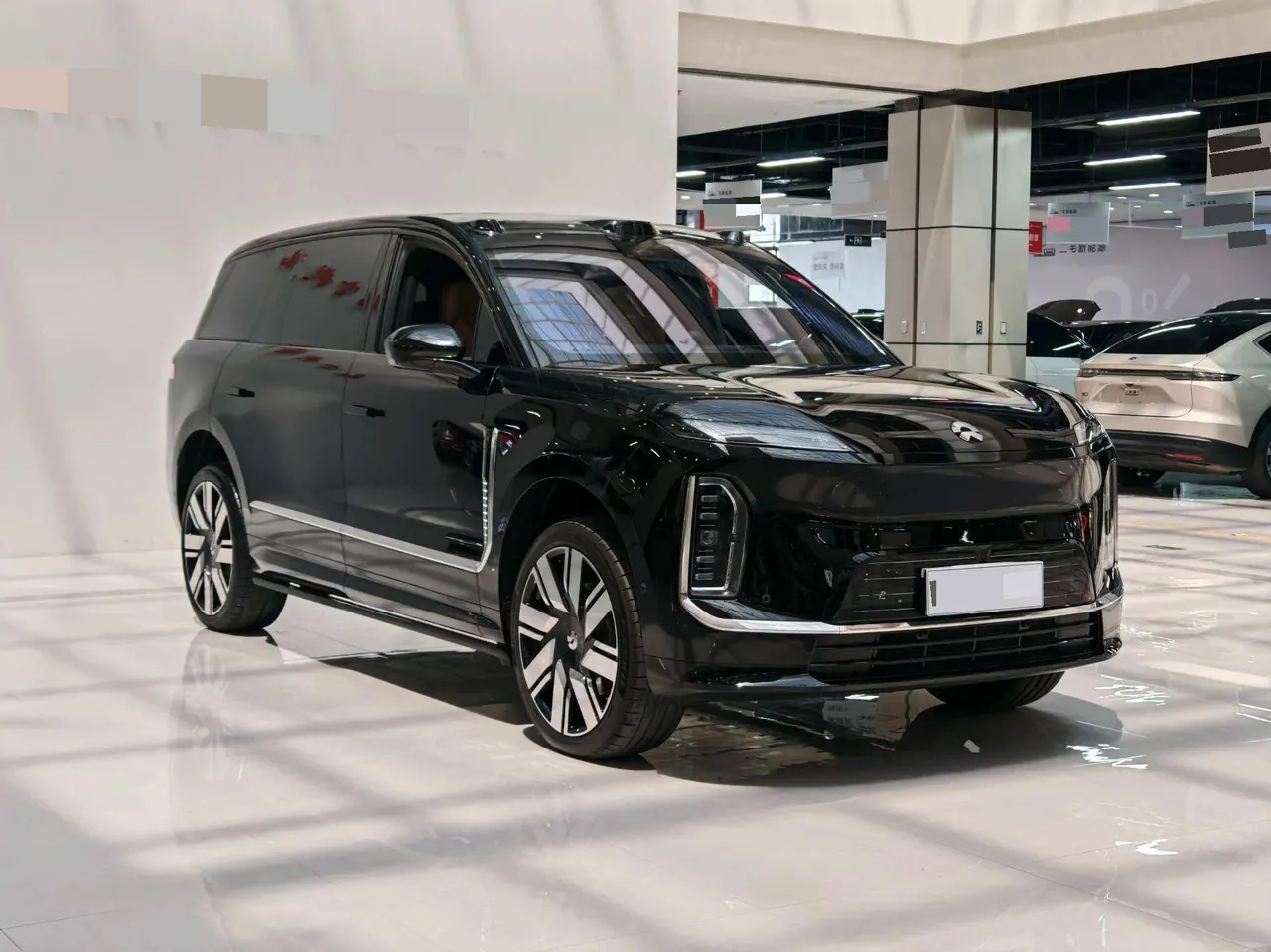 NIO 2026 ES 9 102kWh Administrative Island Signature Edition Automatic Gear 3