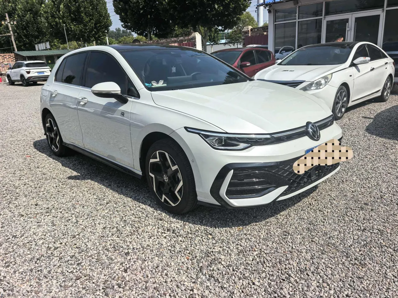 Volkswagen 2025 Golf 8 R-Line 1.5TSI 300TSI Automatic 3