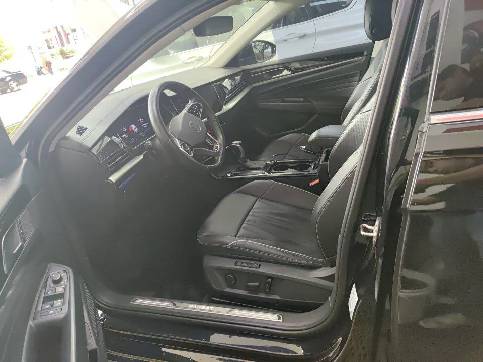 Volkswagen 2022 Passat 2.0TSI 330TSI Premium Edition Automatic Gear 6