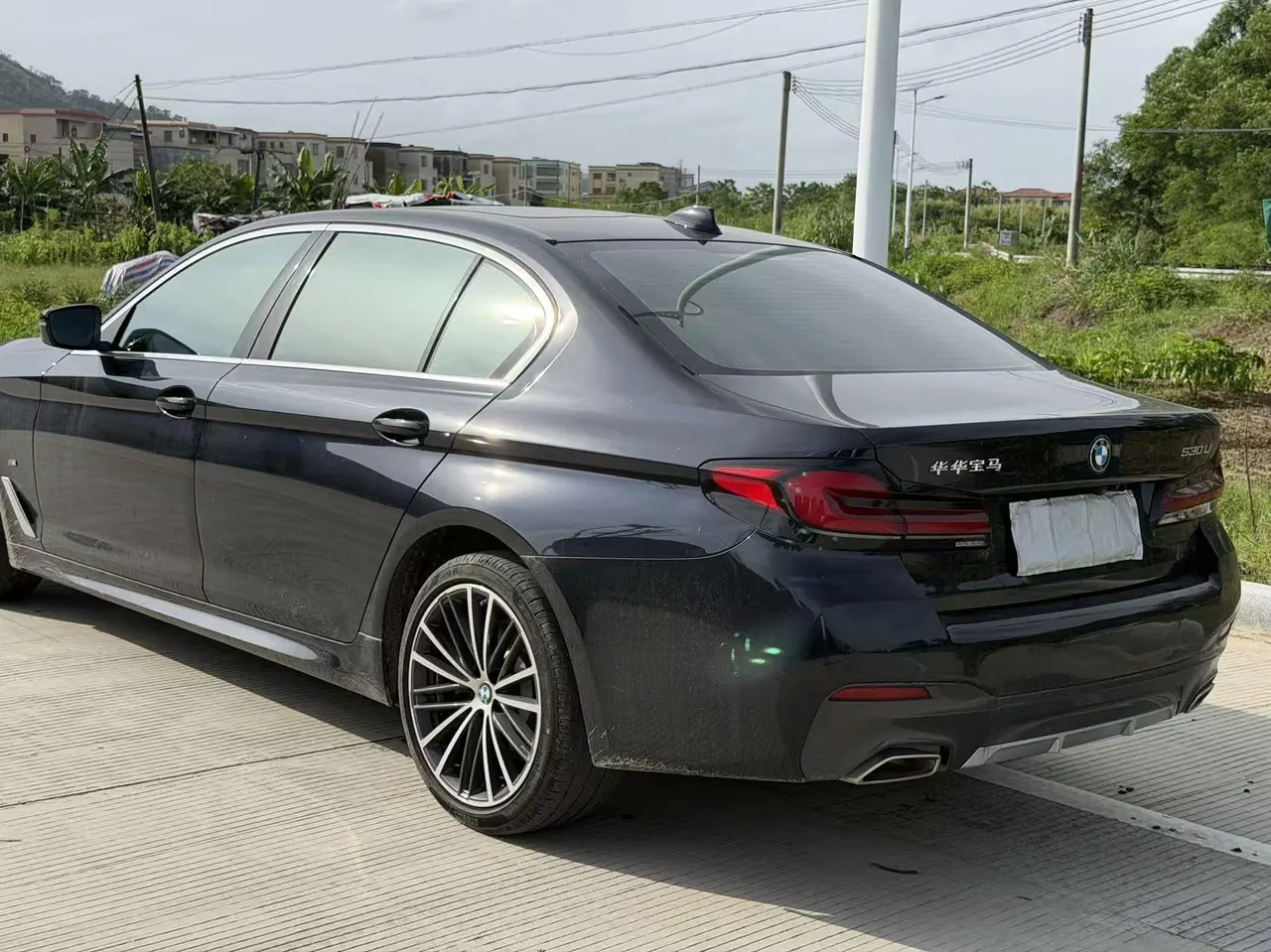 BMW 5 Series 2022 530Li 2.0T Leading Luxury Suit (Modified) Automatic Gear 2