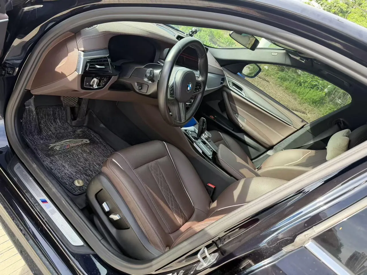 BMW 5 Series 2022 530Li 2.0T Leading Luxury Suit (Modified) Automatic Gear 3