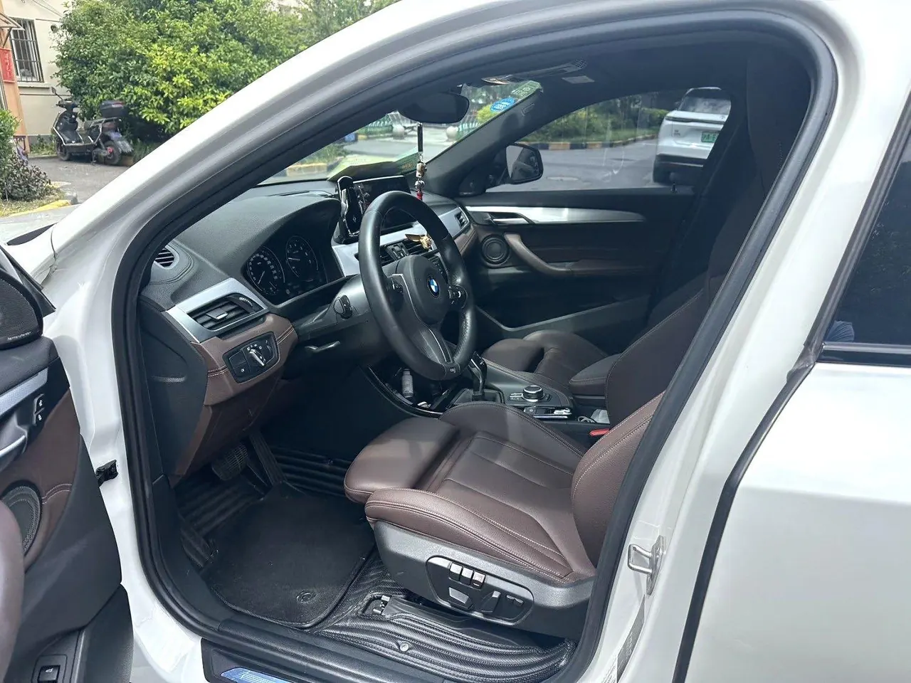 BMW 2020 X2 sDrive25i 2.0T exclusive M sports suit automatic gear 2