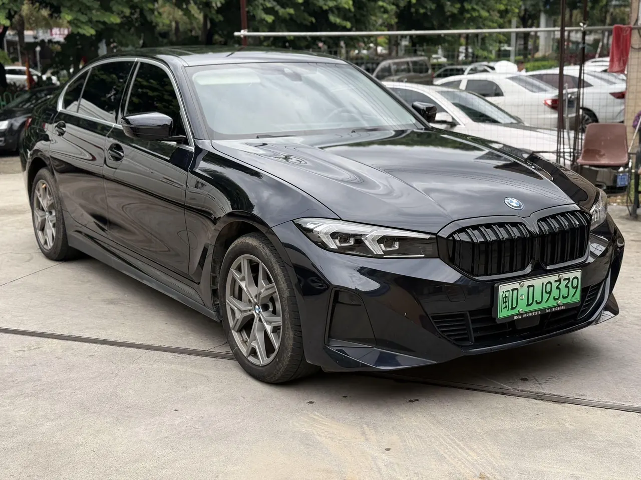 BMW 2025 i3 eDrive 35 L automatic gear 3