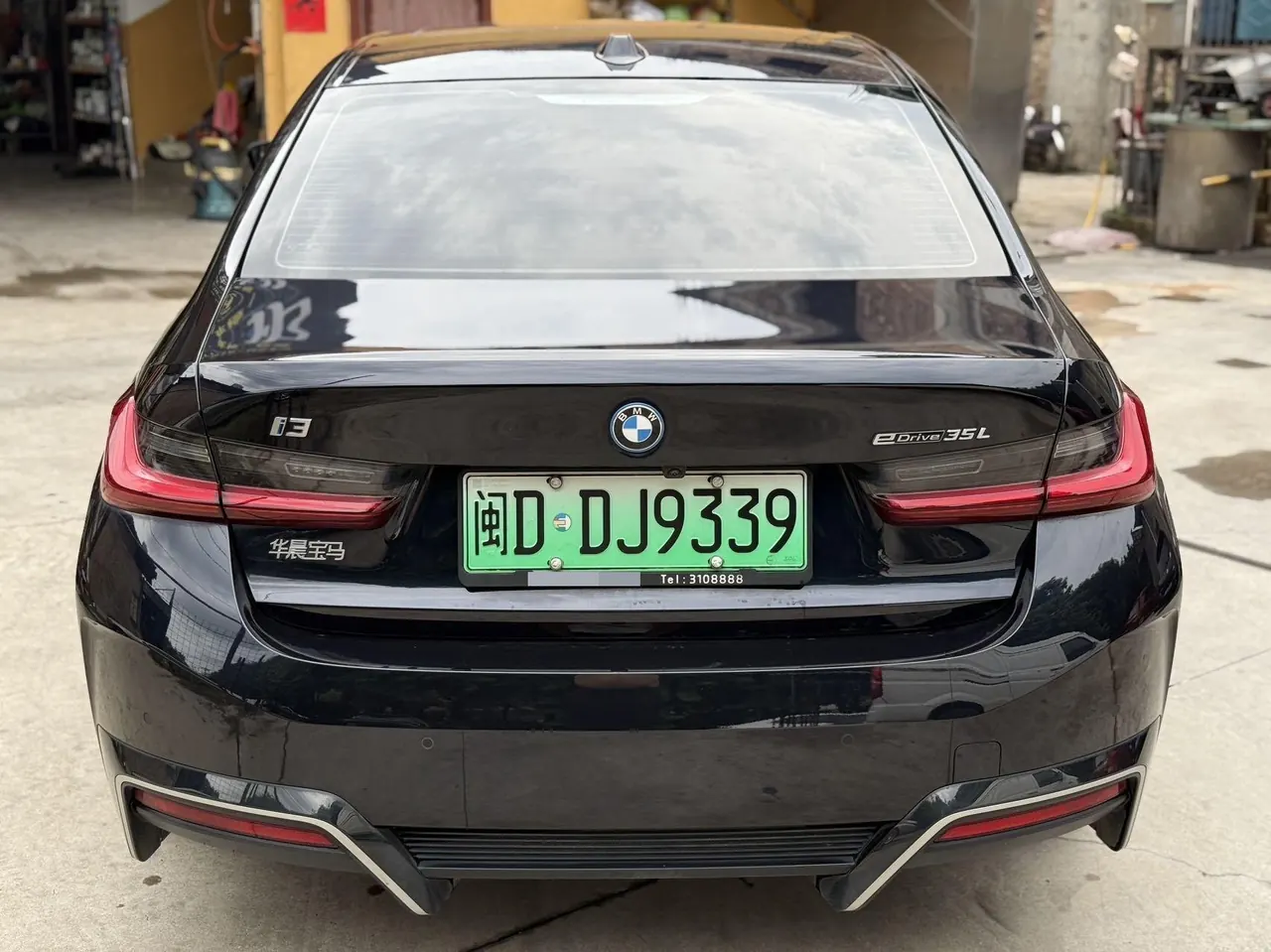 BMW 2025 i3 eDrive 35 L automatic gear 5