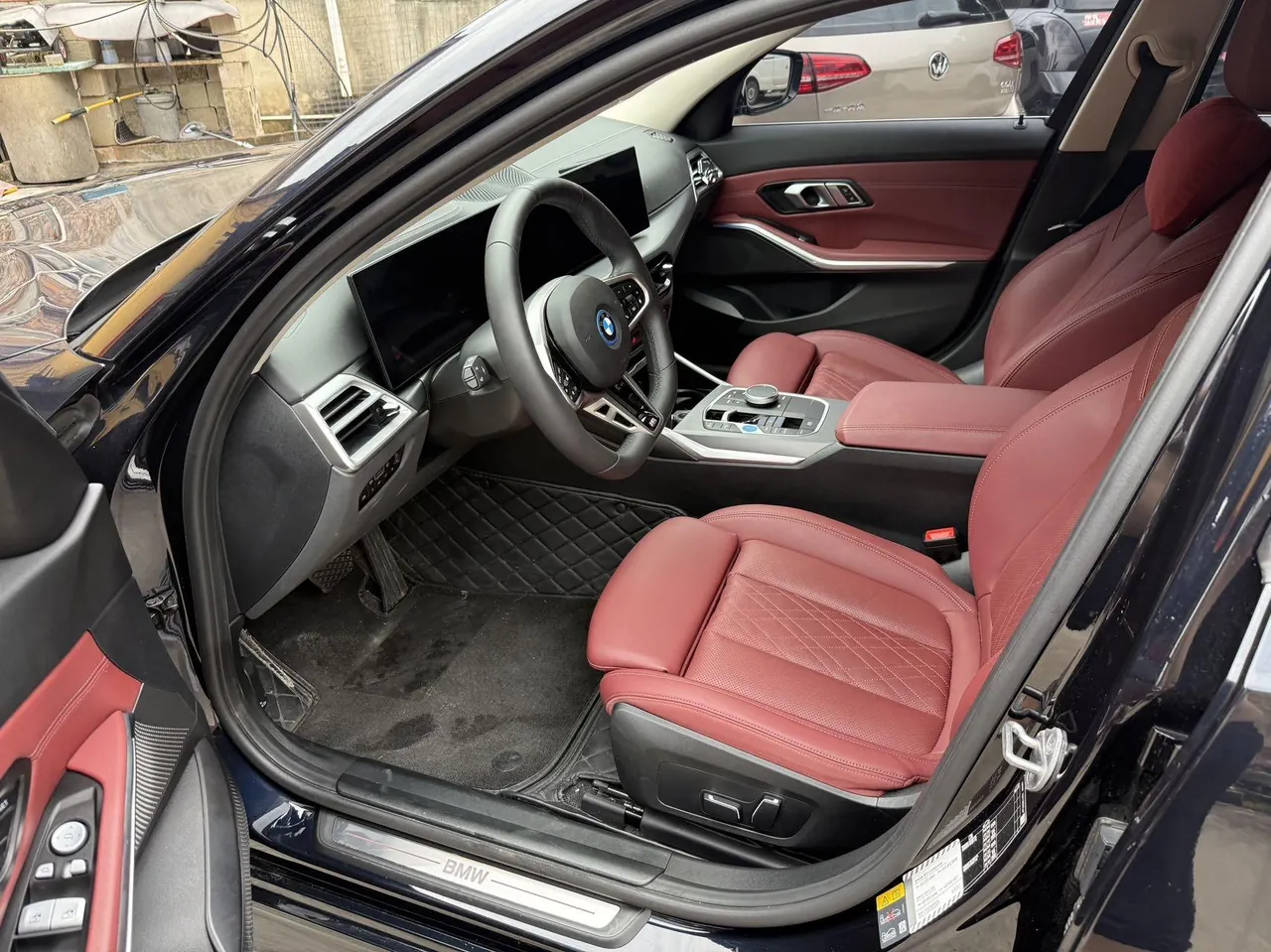 BMW 2025 i3 eDrive 35 L automatic gear 7