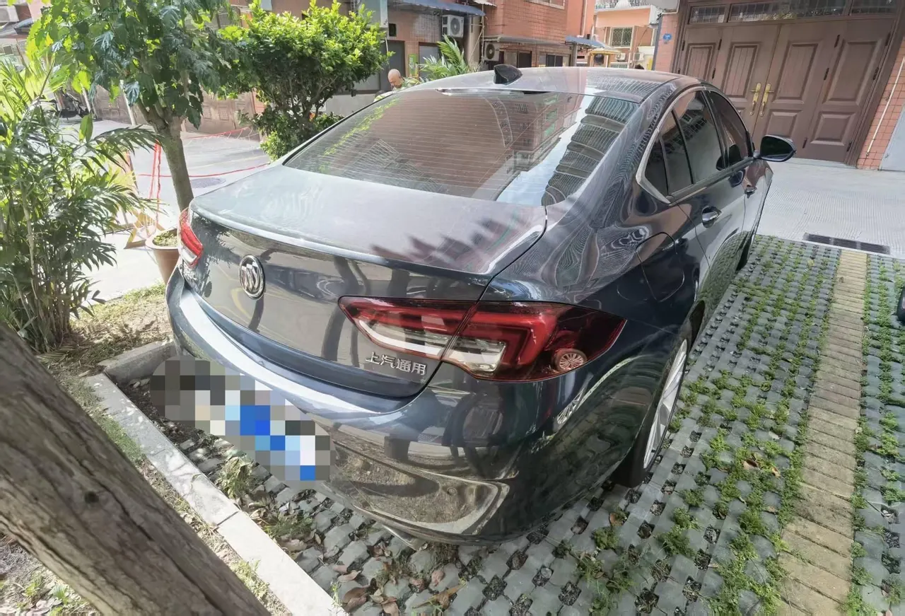 Buick 2022 Regal 2.0T 652T Smart Automatic Gear 7