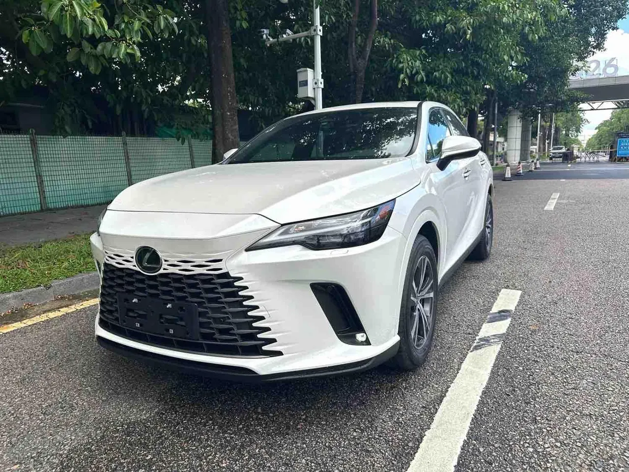 Открыть галерею: Lexus RX (Imported) 2026 RX300 2.0T Four-wheel Drive Edition Automatic Gear