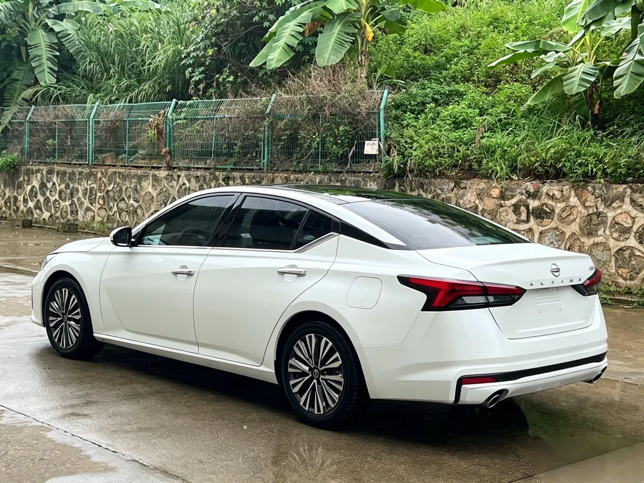 Nissan 2022 Teana 2.0 Stepless XL-TLS Pleasant Edition Automatic Gear 3