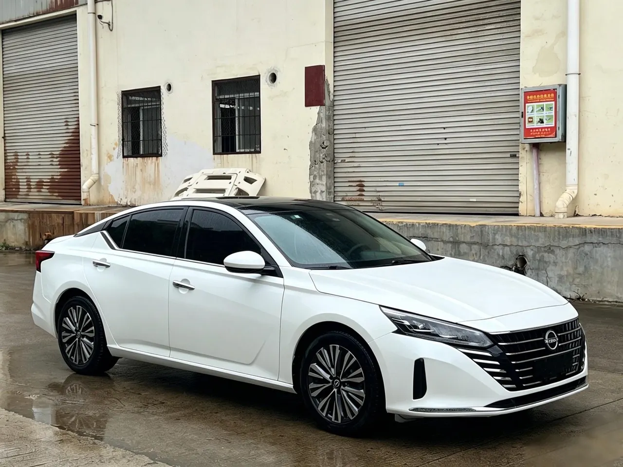 Nissan 2022 Teana 2.0 Stepless XL-TLS Pleasant Edition Automatic Gear 4