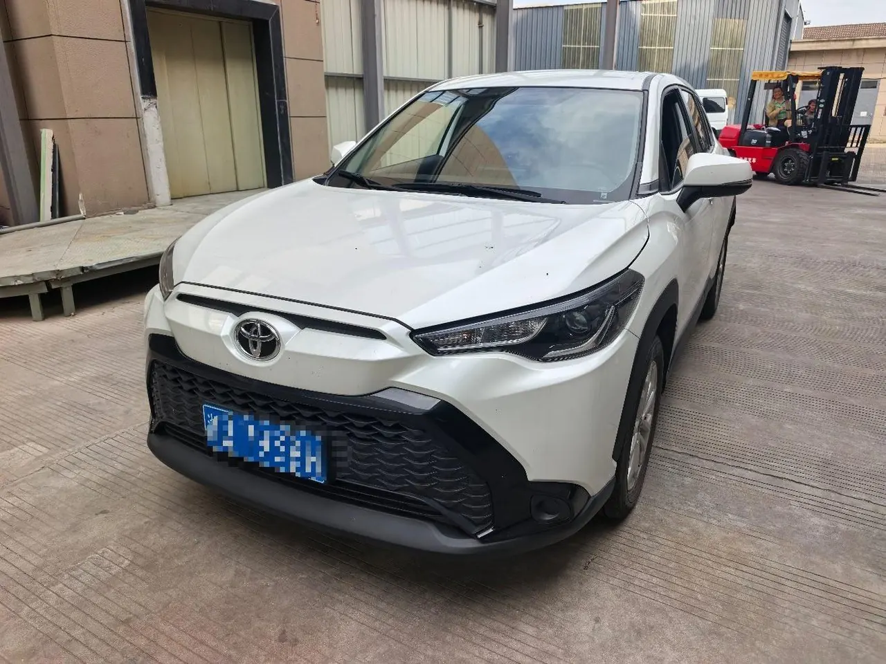 Open image lightbox: Toyota 2025 Front Landa 2.0 Stepless Elite plus Edition Automatic Gear