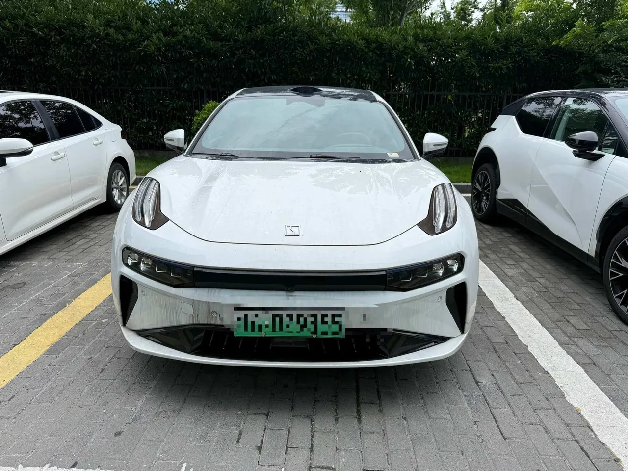 Zeekr 2025 Zeekr 001 YOU version 100kWh four-wheel drive automatic gear 2