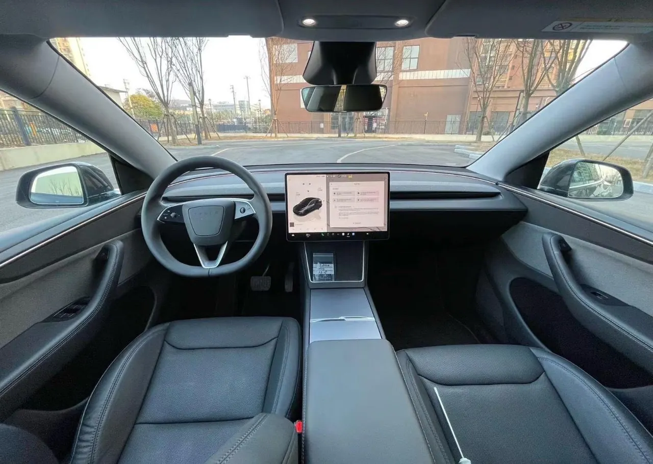 Tesla 2025 Model Y rear-wheel drive version automatic transmission 8
