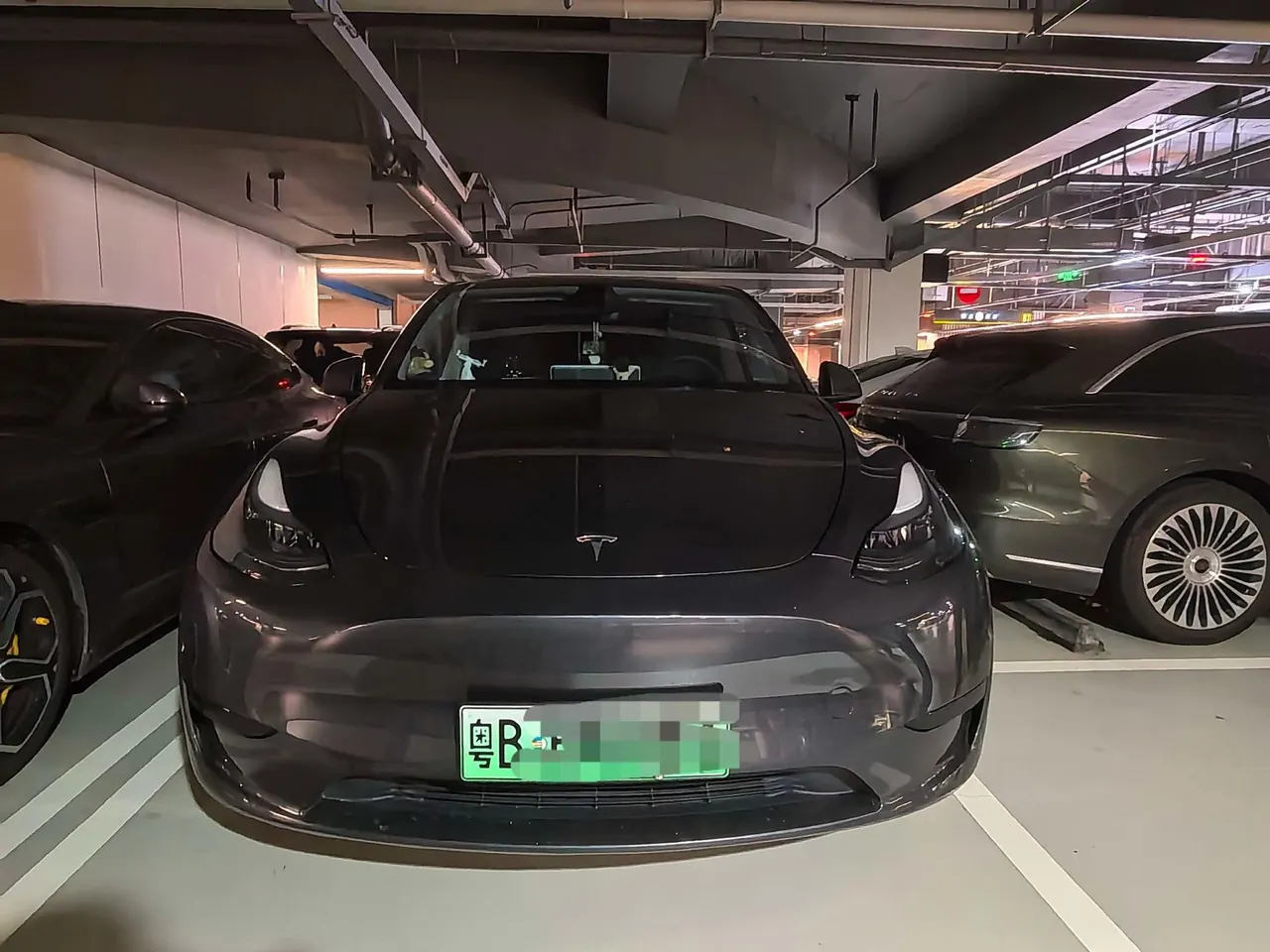 Tesla 2024 Model Y rear-wheel drive version automatic transmission 2