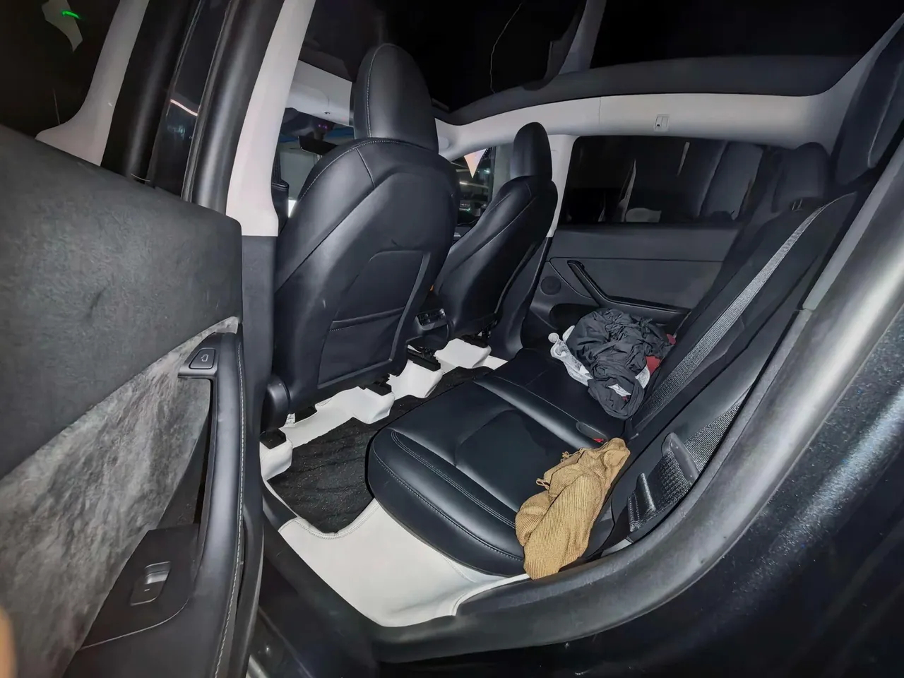 Tesla 2024 Model Y rear-wheel drive version automatic transmission 5