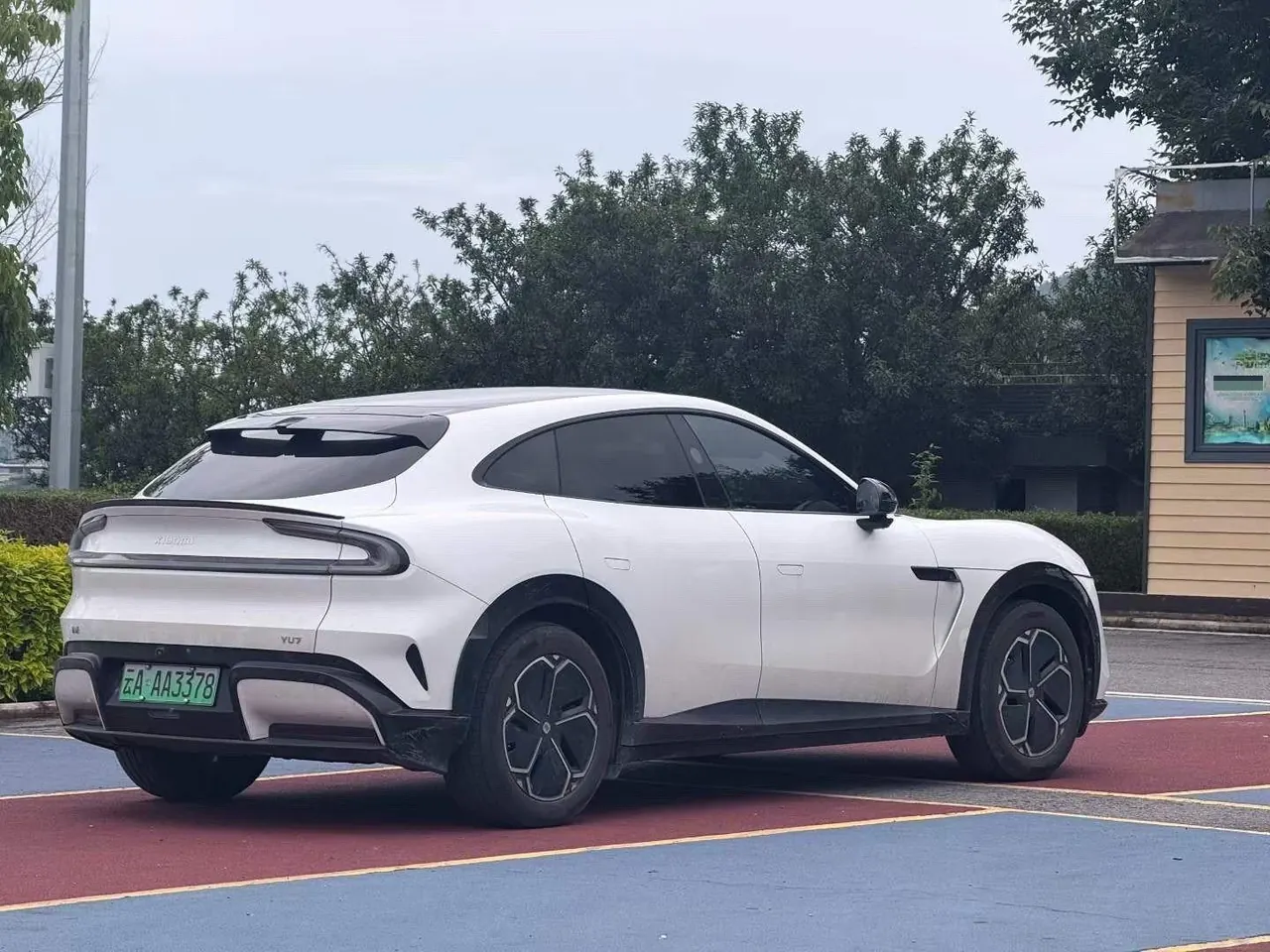 MI 2025 YU7 Long Endurance Rear Drive Automatic Gear 5