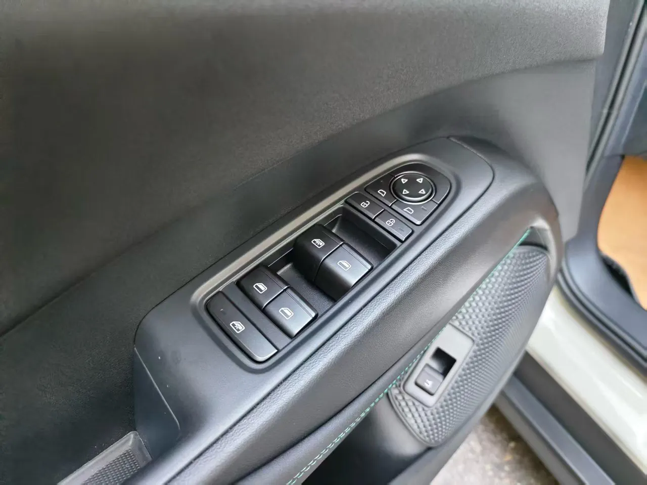 BYD 2026 Seal 06 DM-i 1.5 Stepless Super Edition 128KM Deluxe Edition Automatic Gear 11