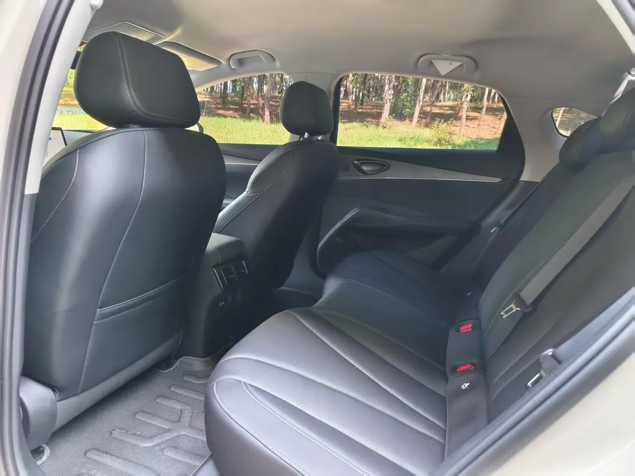 BYD 2026 Seal 06 DM-i 1.5 Stepless Super Edition 128KM Deluxe Edition Automatic Gear 13