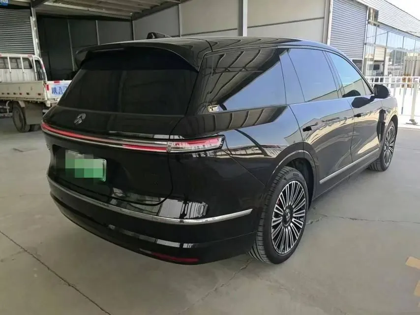 NIO 2026 ES8 6-seat executive deluxe automatic gear 3