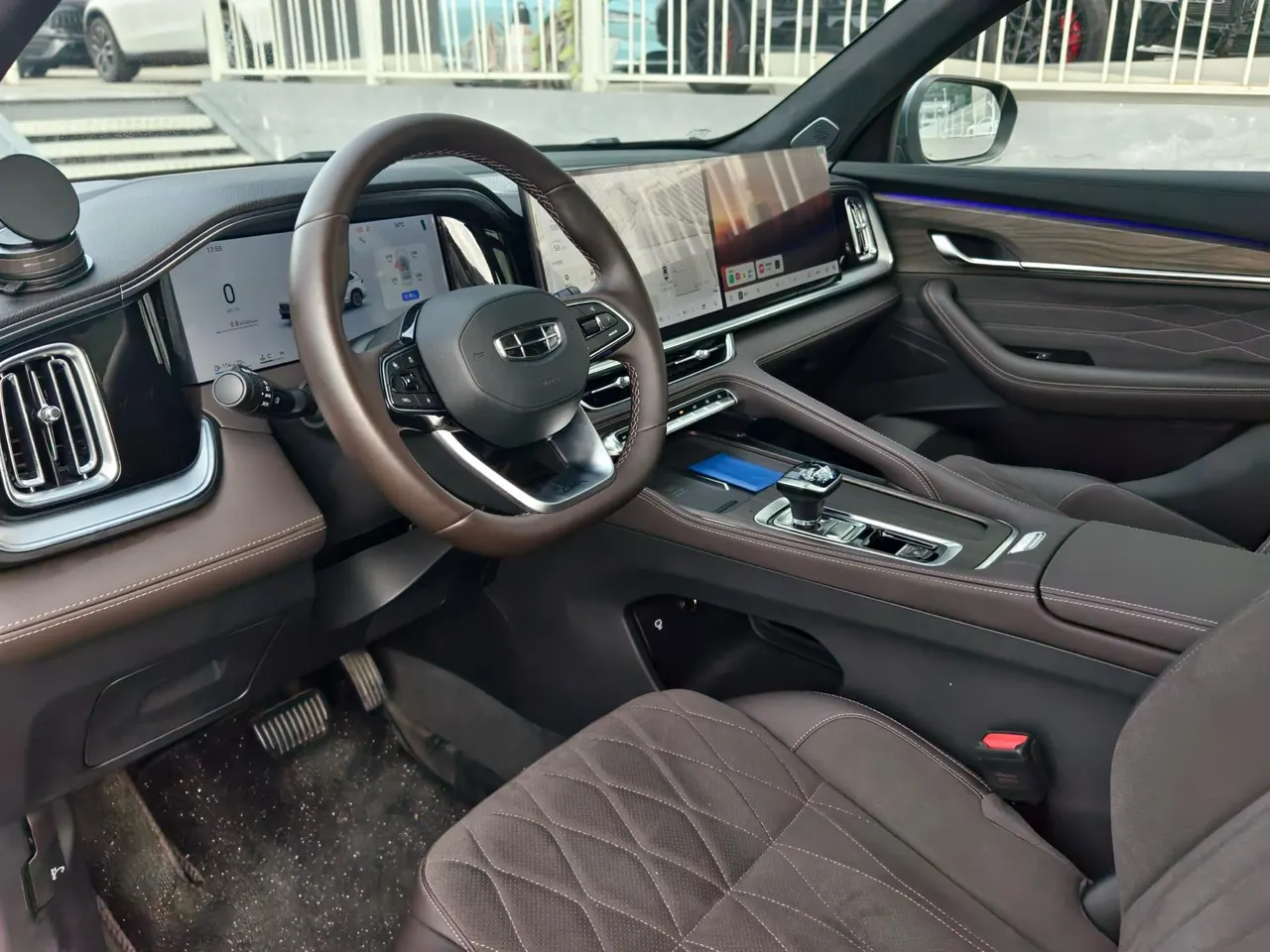 Geely 2025 XingyueL (Monjaro) 2.0TD Oriental Yao Star-Gazing Edition Automatic Transmission 4
