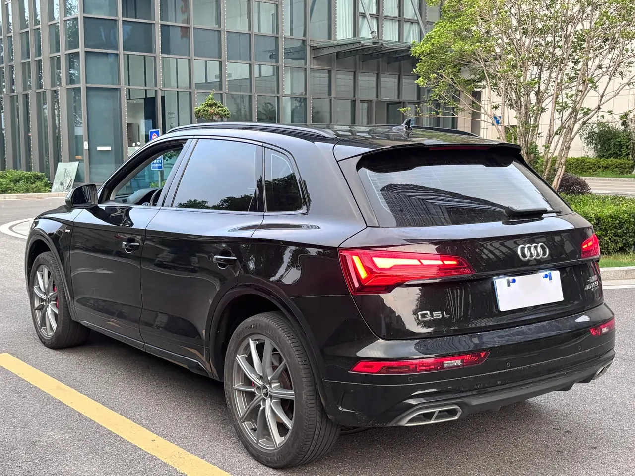 Audi 2022 Q5L Sportback 2.0TFSI 40TFSI luxury automatic 5