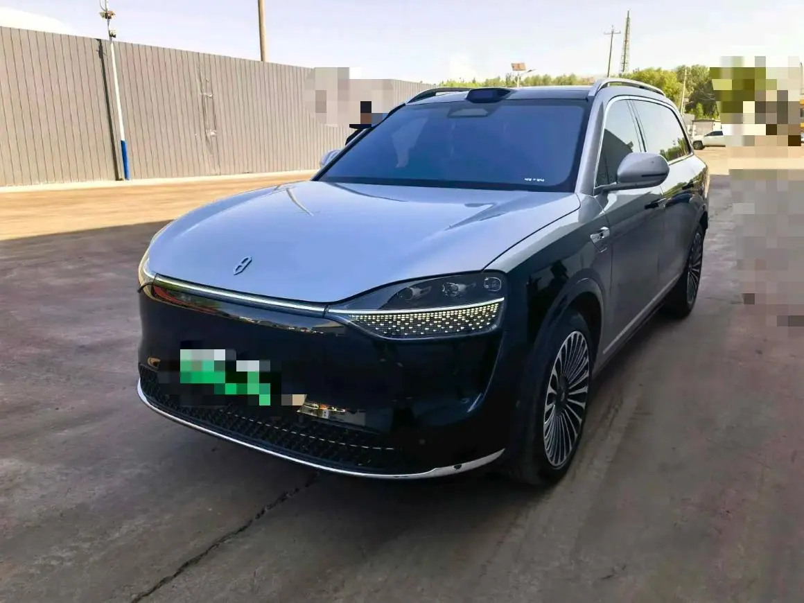 AITO 2024 AITO M9 extended range Ultra 42kWh automatic gear - View 1
