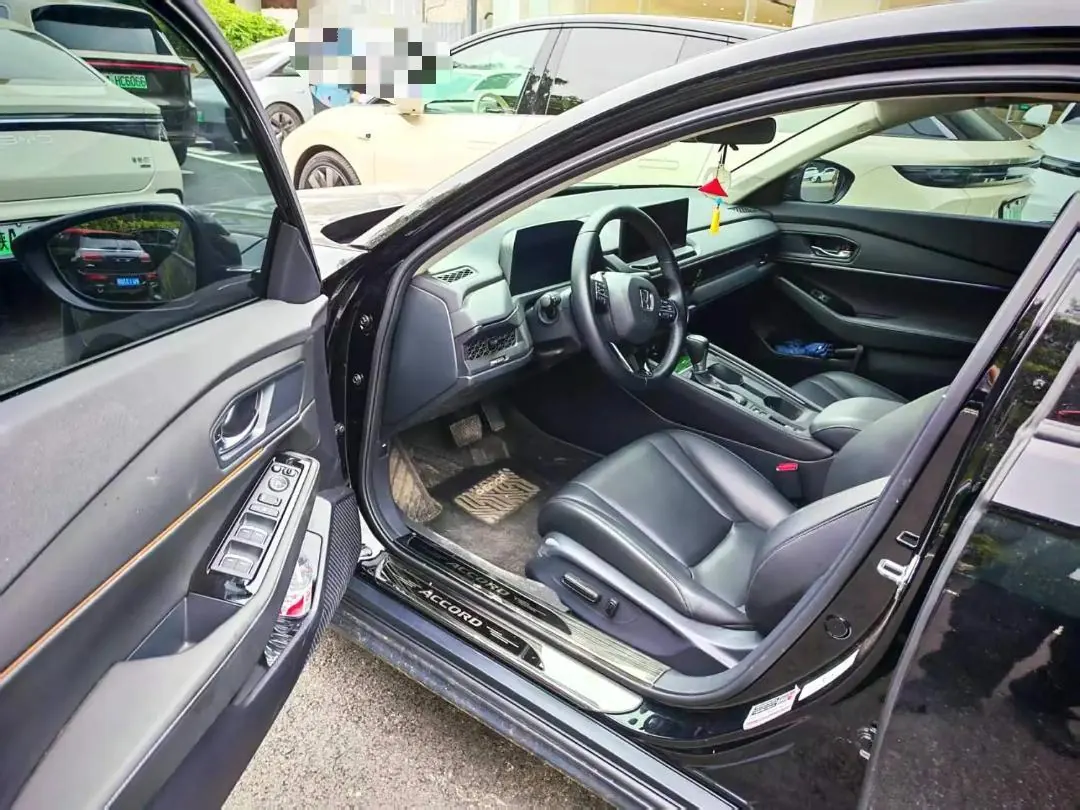 Honda 2025 11th Generation Accord 1.5T Stepless 260TURBO Deluxe Automatic Gear 2
