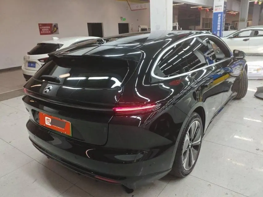 NIO 2025 ET5T 75kWh Touring automatic 5