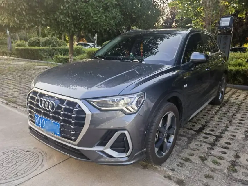 Open image lightbox: Audi 2022 Q3 1.4TFSI 35TFSI Fashion Dynamic Automatic