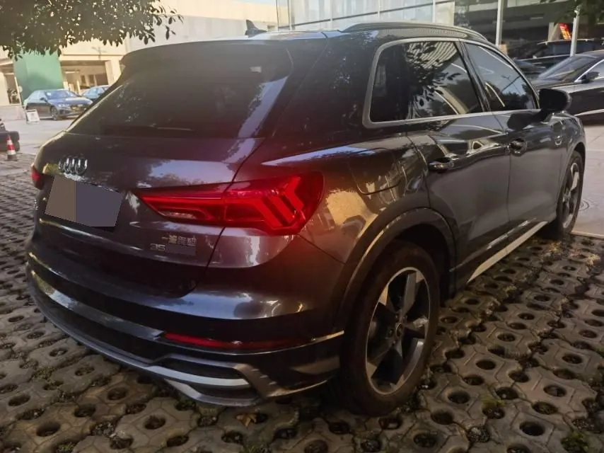 Audi 2022 Q3 1.4TFSI 35TFSI Fashion Dynamic Automatic 2