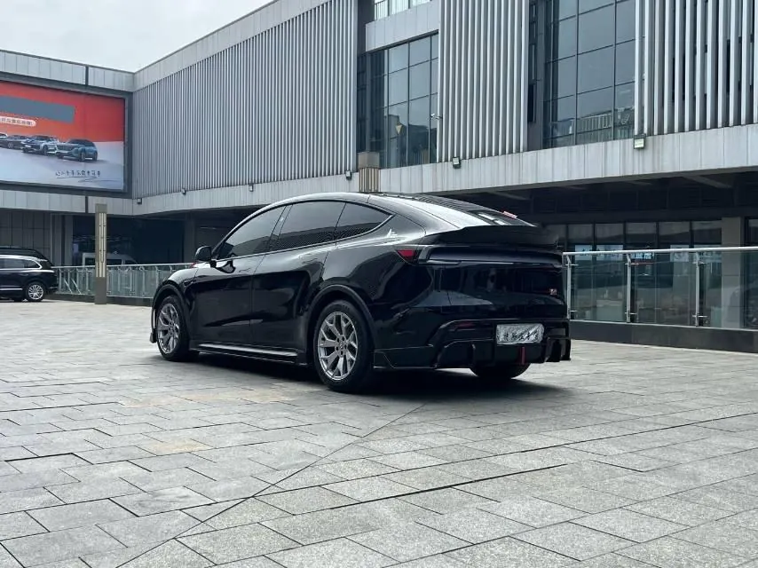Tesla 2025 Model Y L Long Endurance All-Wheel Drive Automatic Transmission 6