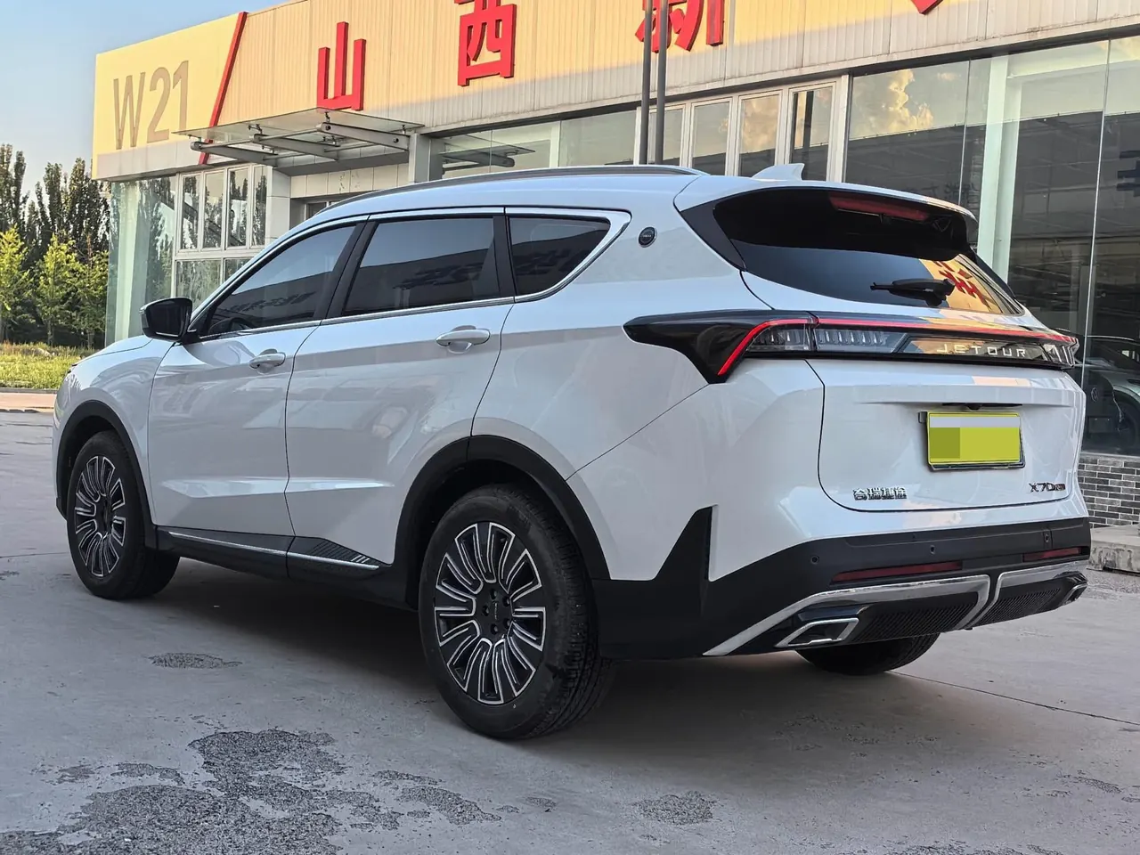 Jetour 2025 X70 PLUS 1.5T Elite Edition 7-seat Automatic Gear 7