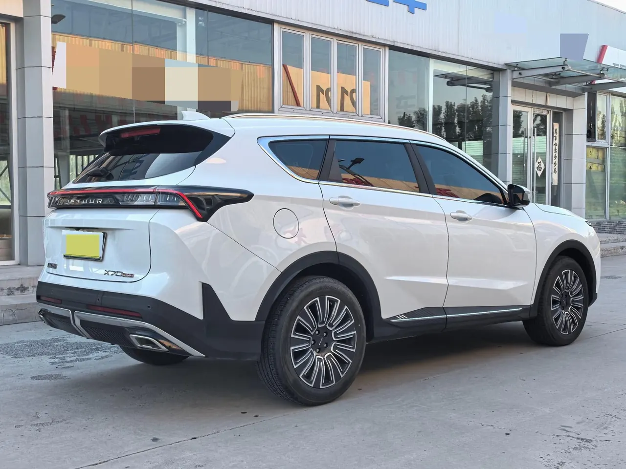 Jetour 2025 X70 PLUS 1.5T Elite Edition 7-seat Automatic Gear 9