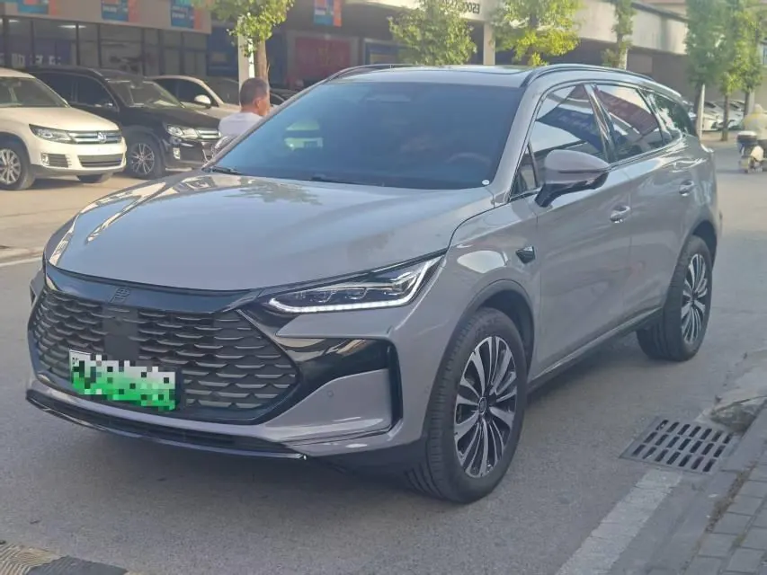 Open image lightbox: BYD Tang New Energy 2025 Tang DM-i 1.5T Stepless 115KM Honorable Automatic Gear