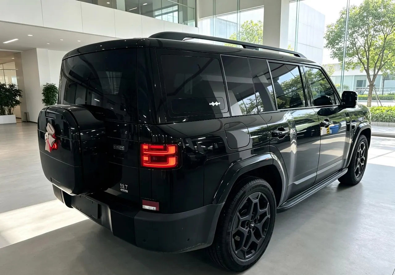 FangChengBao 2025 titanium 7 1.5T stepless 190KM four-wheel drive Ultra version of automatic gear 5
