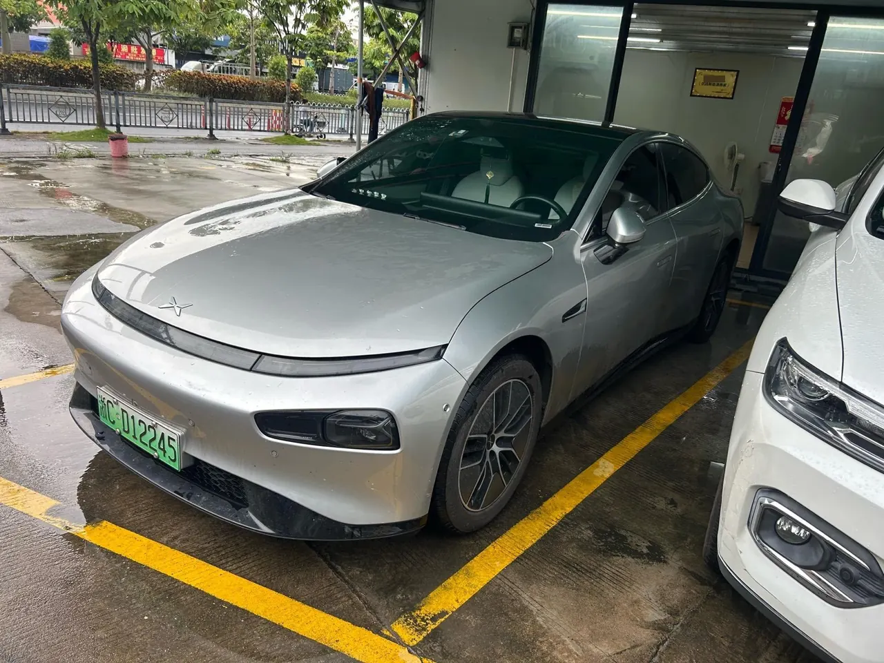 Открыть галерею: Xpeng 2023 P7i 702 Pro Automatic
