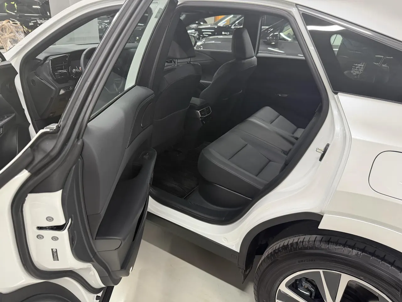 Lexus RX (Imported) 2026 RX300 2.0T Four-wheel Drive Edition Automatic Gear 8
