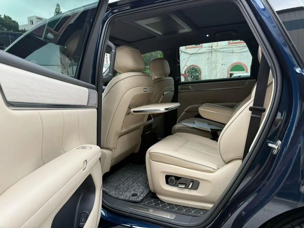 Huajing 2026 Huajing S 1.5T 235km 4-wheel drive dry Kun exclusive edition automatic gear 5