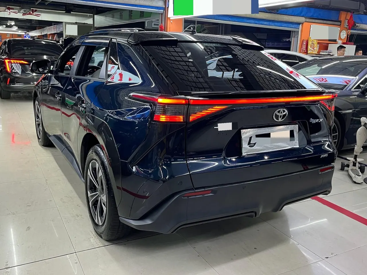 Toyota 2022 bZ4X four-wheel drive high-performance PRO version of automatic gear 4