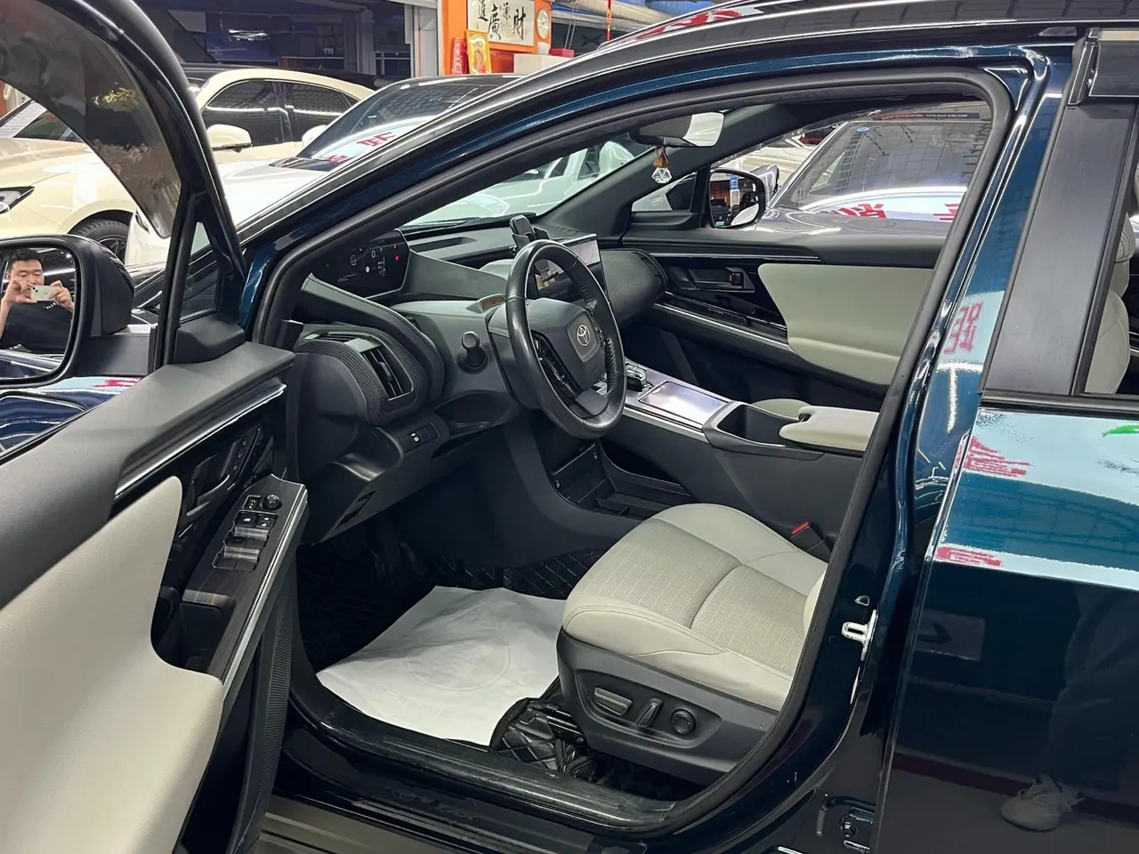 Toyota 2022 bZ4X four-wheel drive high-performance PRO version of automatic gear 7