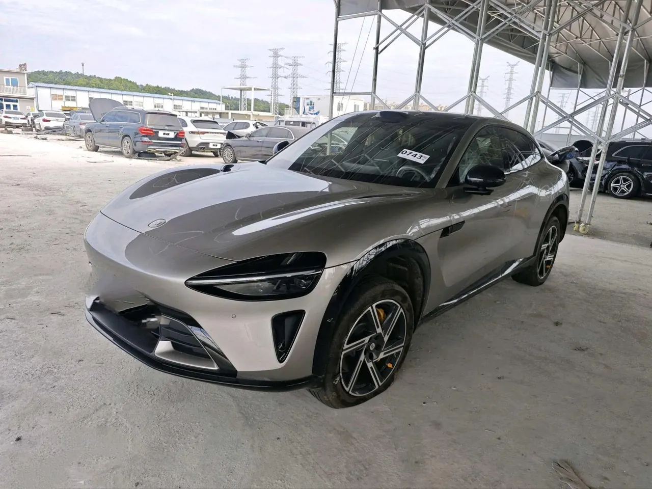 Open image lightbox: MI 2025 YU7 Long Endurance Four-wheel Drive Pro Edition Automatic Gear