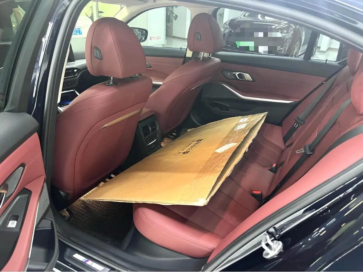 BMW 3 Series 2026 330Li 2.0T M Sports Obsidian Night Suit Automatic Gear 3